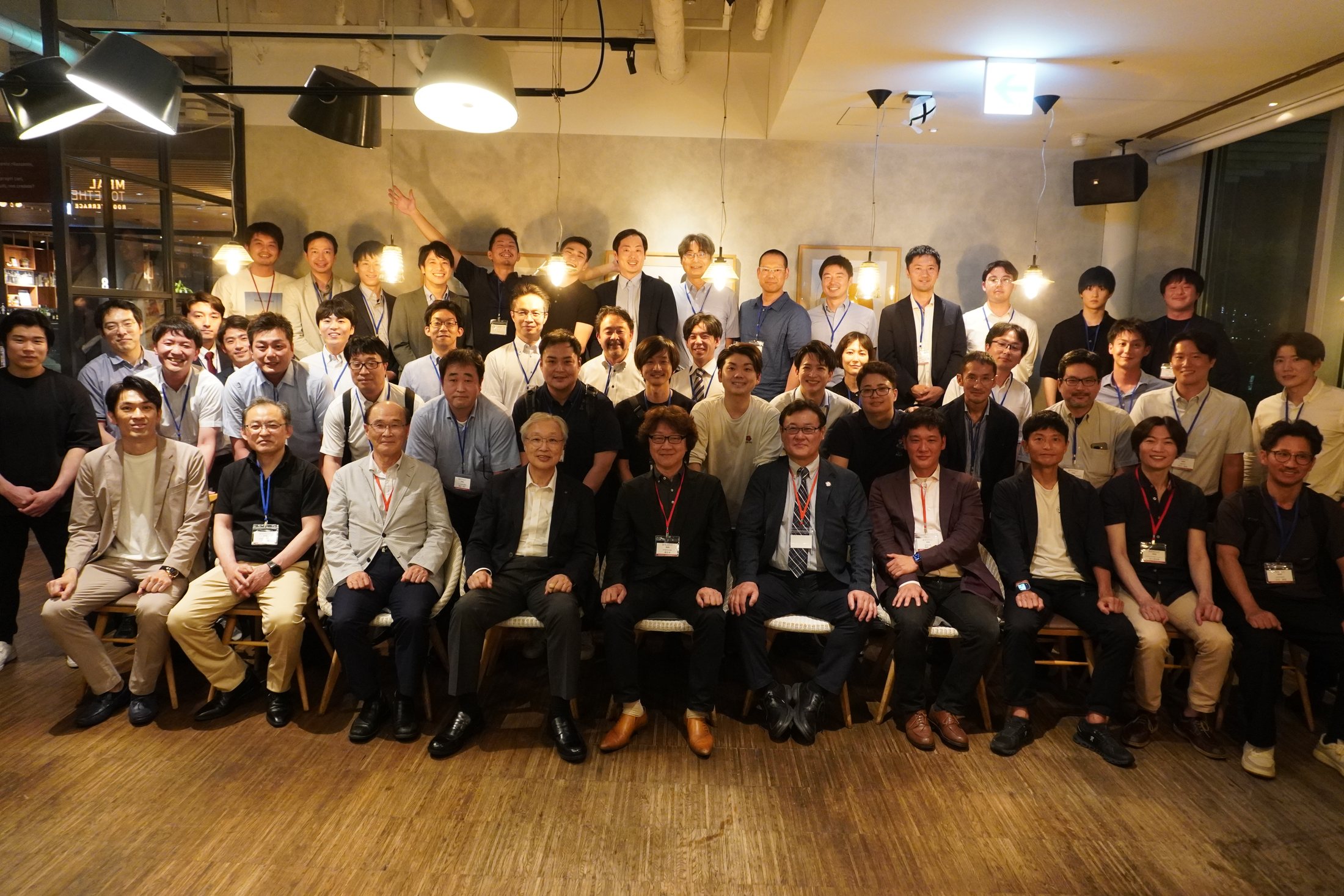 第6回関西医科大学MIST手術手技セミナーの参加者集合写真